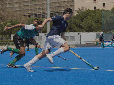 Partido del equipo senior masculino del Club de Hockey Carpesa